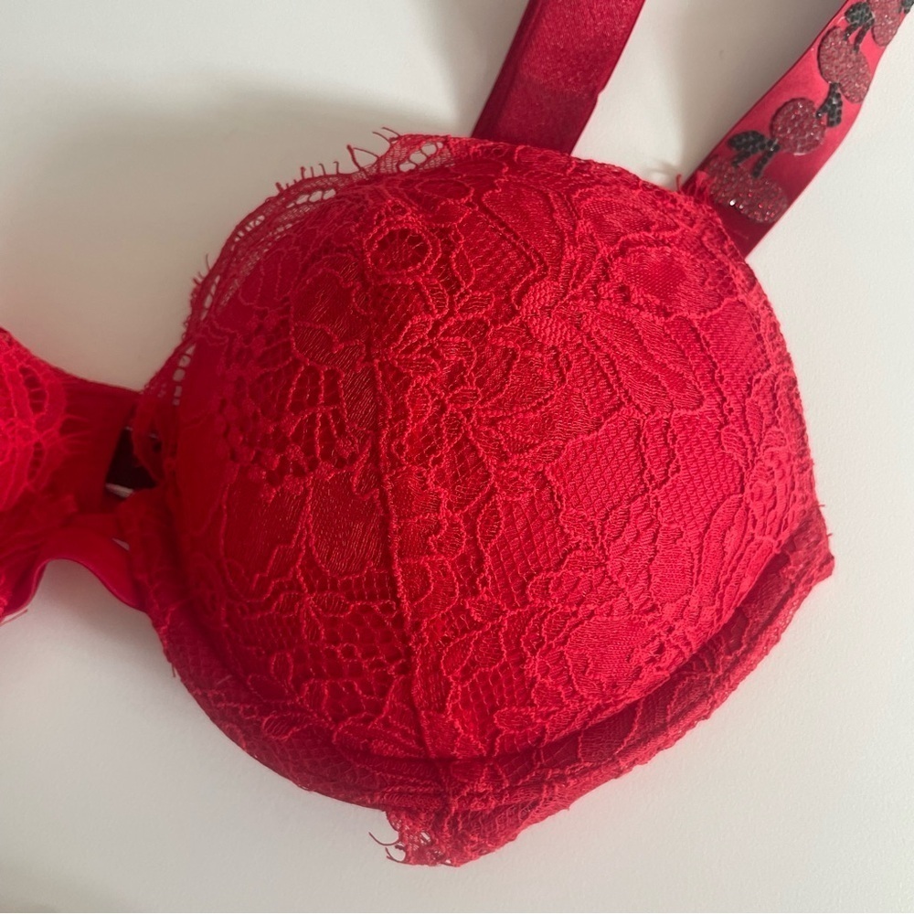New! Victorias Secret very sexy cherry shine strap lace push-up bra 20114 - Picture 8 of 14